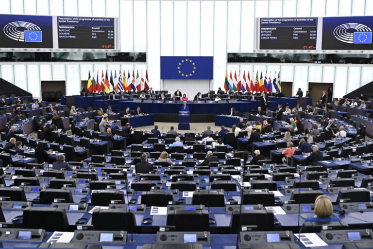 Europoslanci omylom kritizovali vlastnú politiku EÚ voči Ukrajine