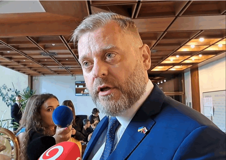 Slovensko je bez protivzdušnej obrany kvôli Smeru, šokuje vyhlásením Krúpa. Prijať akúkoľvek zodpovednosť odmieta – VIDEO