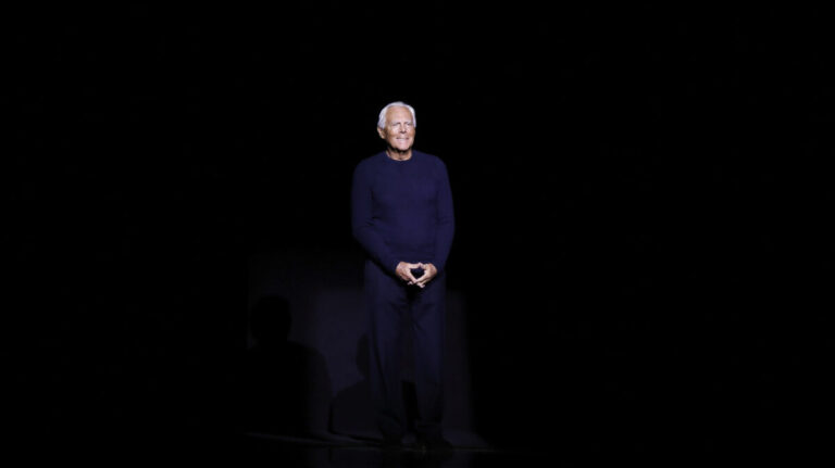 Zomrela módna ikona. Giorgio Armani odišiel na večnosť vo veku 91 rokov