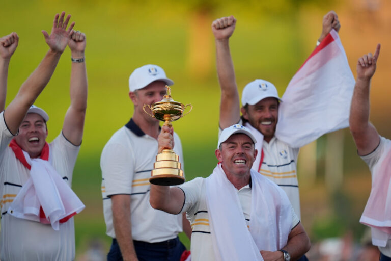Golfoví hulváti v akcii. McIlroy sa hádal s fanúšikom, na jeho manželku hodili pivo – VIDEO