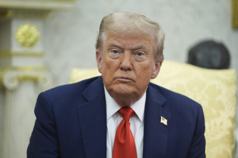 Putin a Zelenskyj ešte nie sú pripravení rokovať, ale niečo sa udeje, povedal Trump
