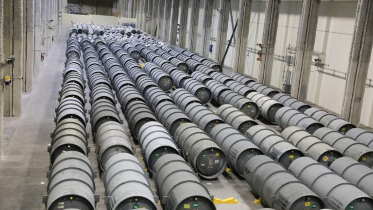 Vo vnútri uránovej elektrárne v centre USA plánuje rozšíriť jadrovú energiu