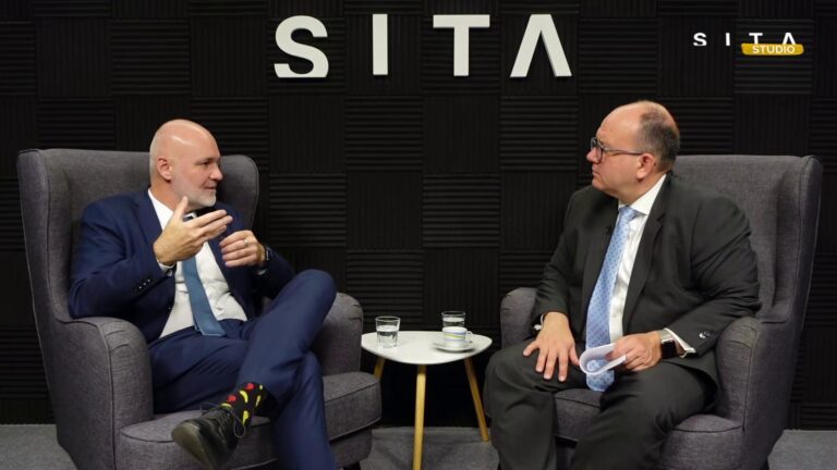 Okno do sveta: Ako kryptomeny a Big Tech podrývajú demokraciu – ROZHOVOR